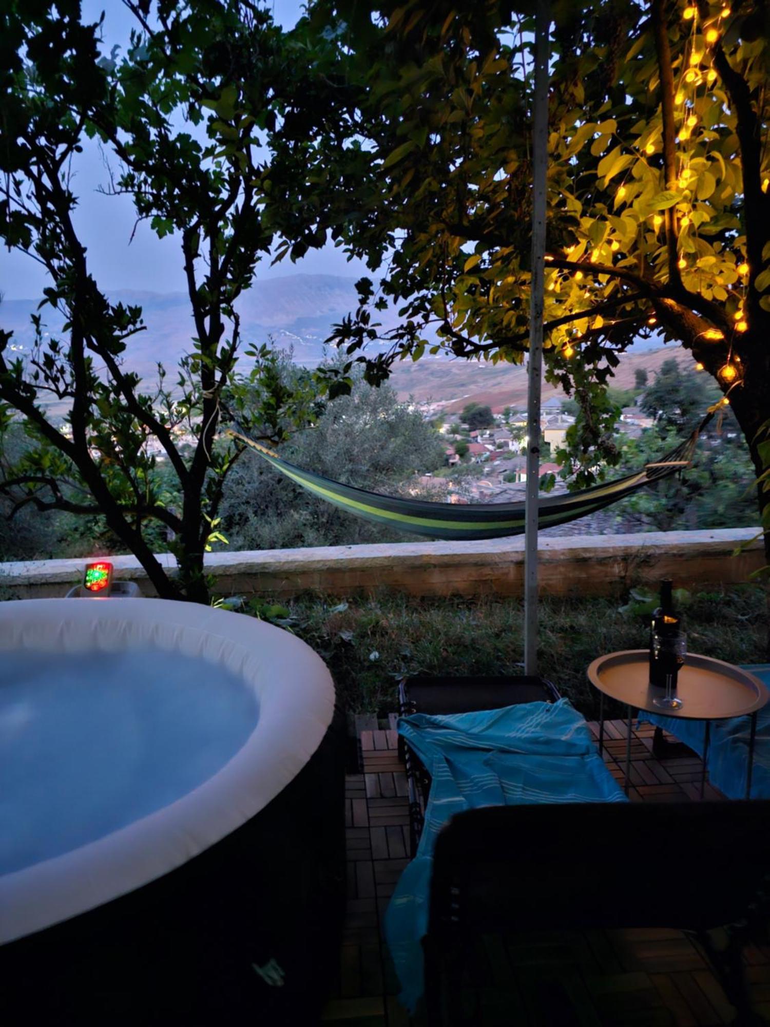 Lemon Garden Apartment-Hot Tub Jacuzzi Gjirokastër Exteriér fotografie